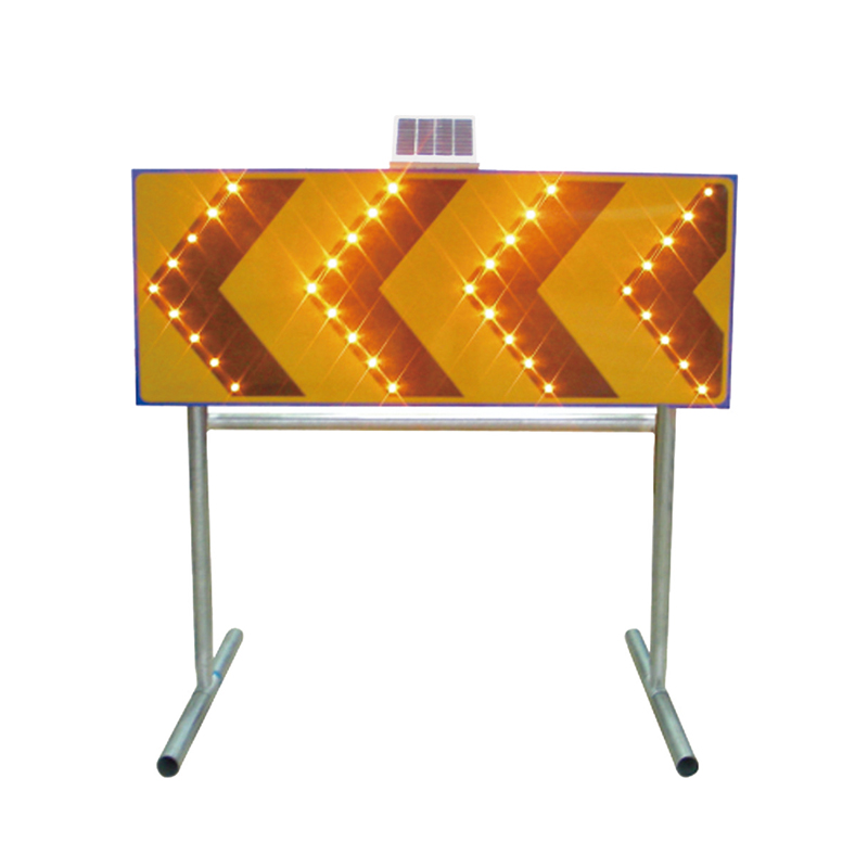 WL046 Solar Arrow Board